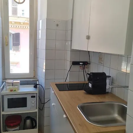 èROMA - ESQUILINO APARTMENT-2